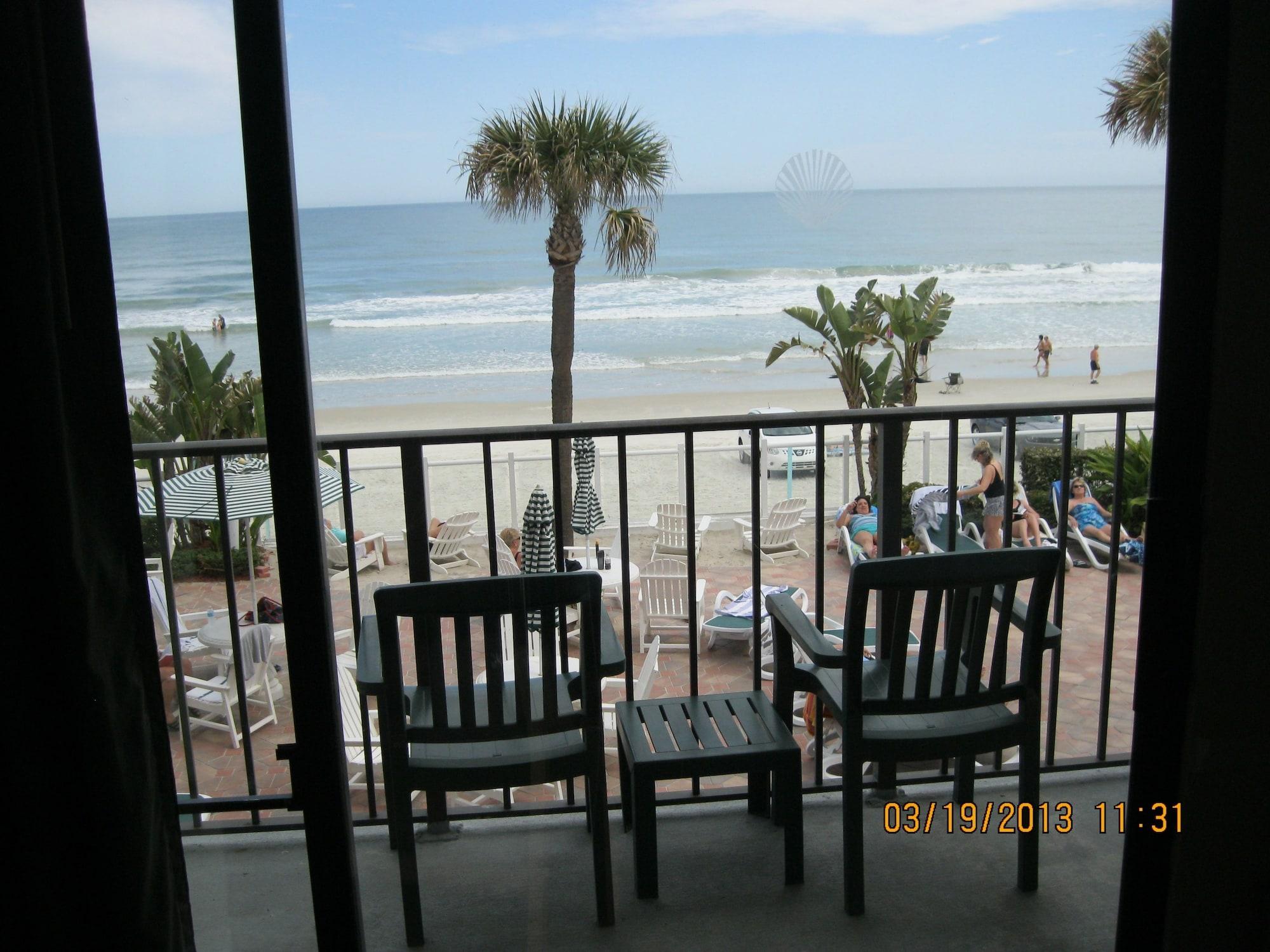 Days Inn By Wyndham Daytona Oceanfront Daytona Beach Exterior photo