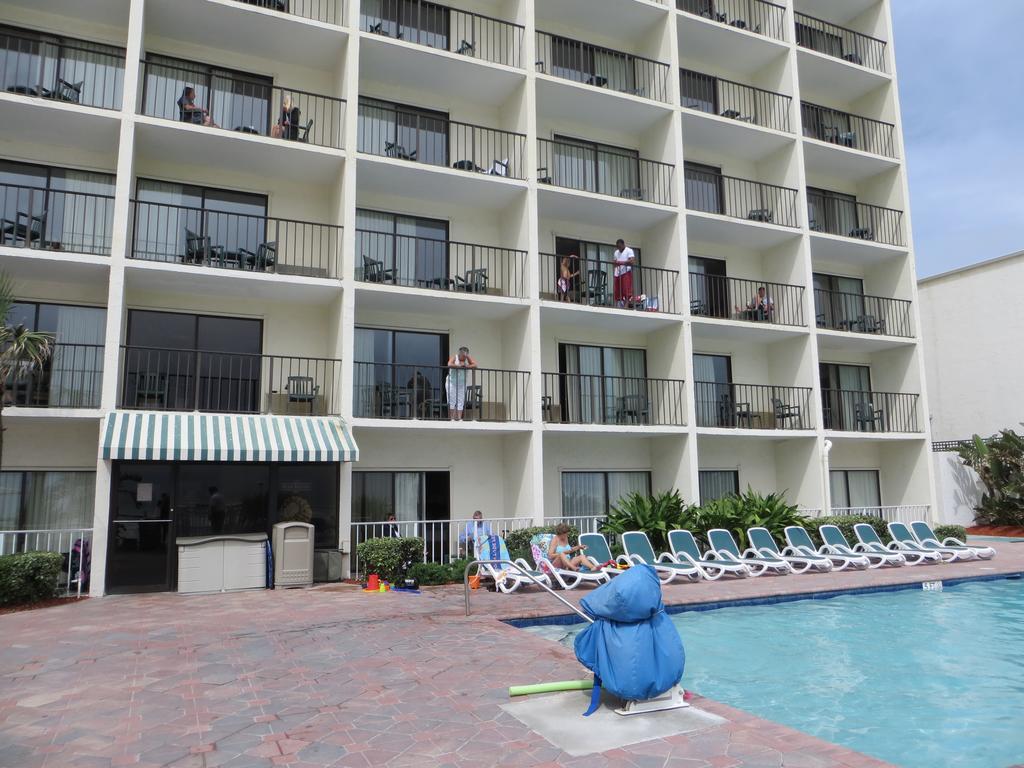 Days Inn By Wyndham Daytona Oceanfront Daytona Beach Exterior photo