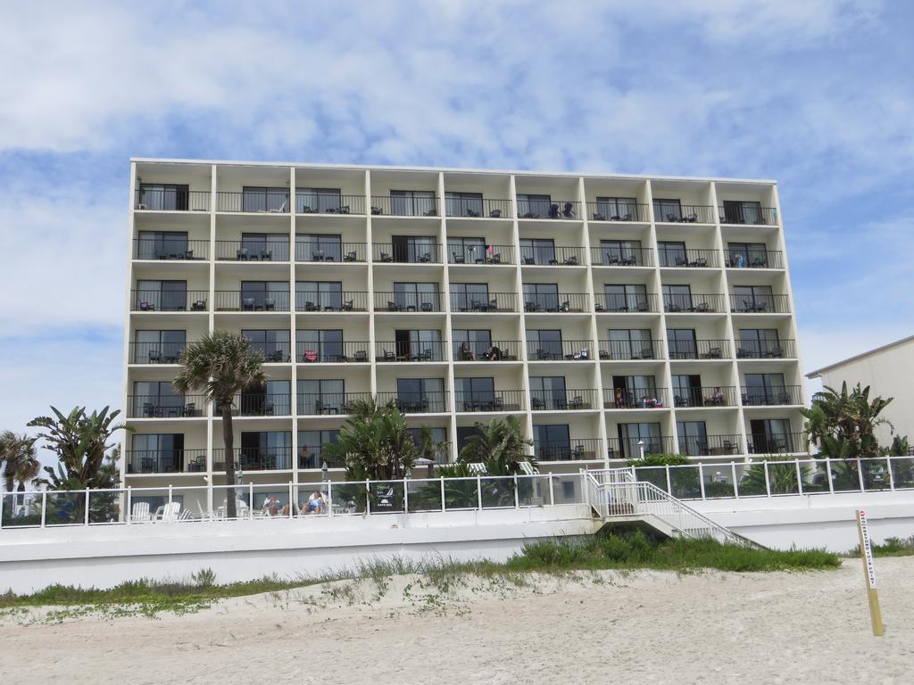 Days Inn By Wyndham Daytona Oceanfront Daytona Beach Exterior photo