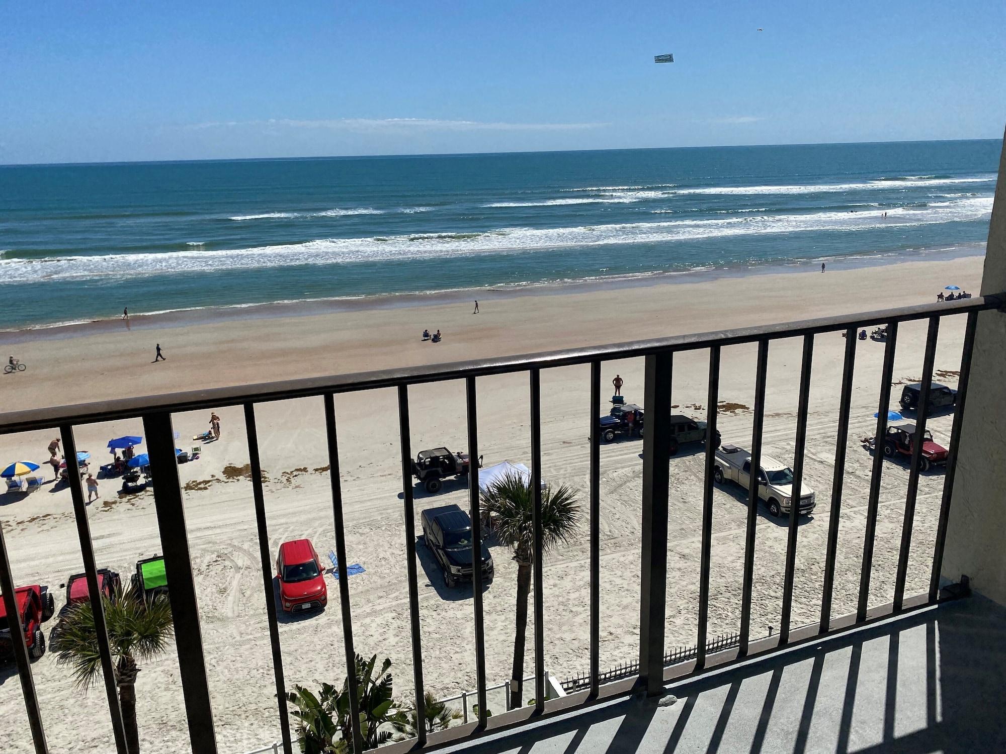 Days Inn By Wyndham Daytona Oceanfront Daytona Beach Exterior photo