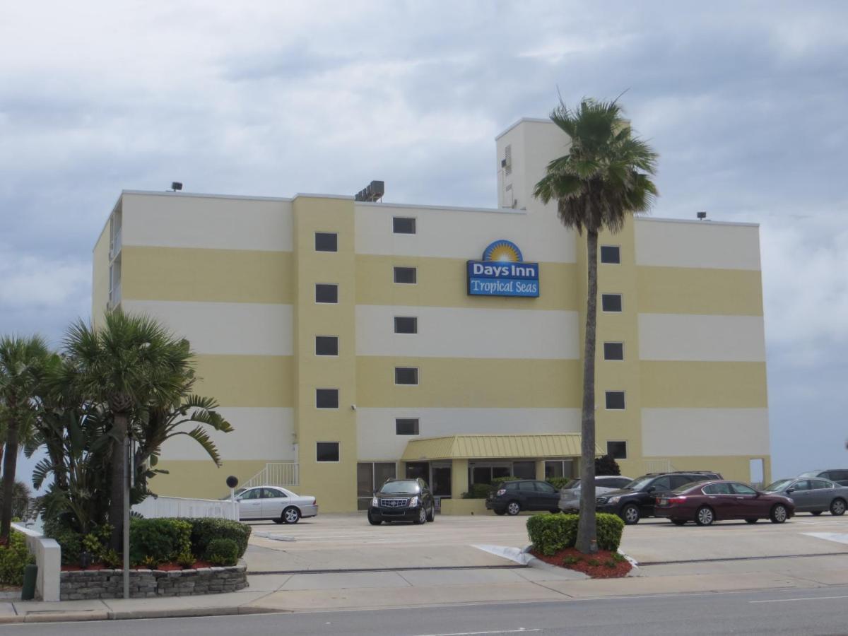 Days Inn By Wyndham Daytona Oceanfront Daytona Beach Exterior photo